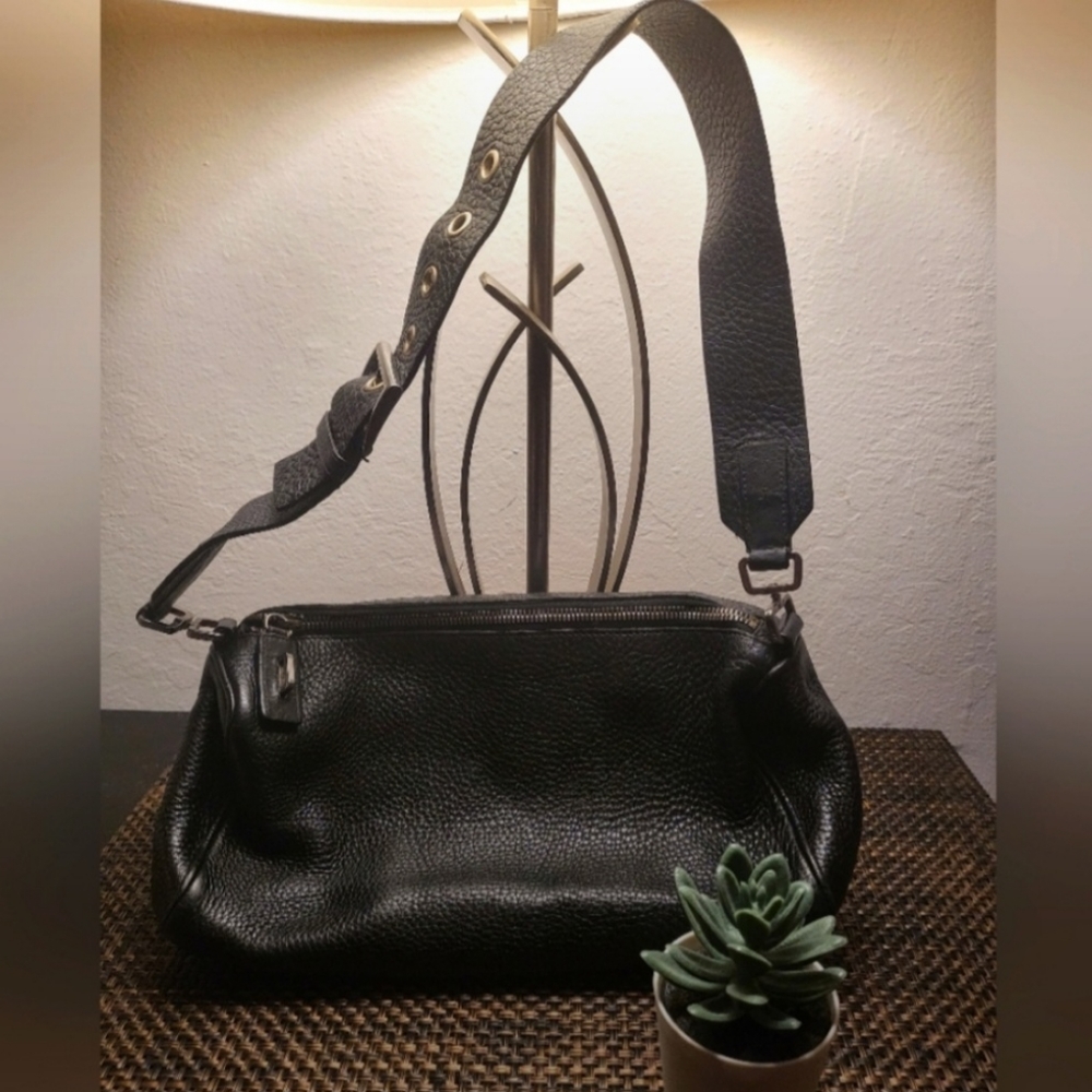 ❗LOW START❗ Authentic Prada Leather Shoulder Bag